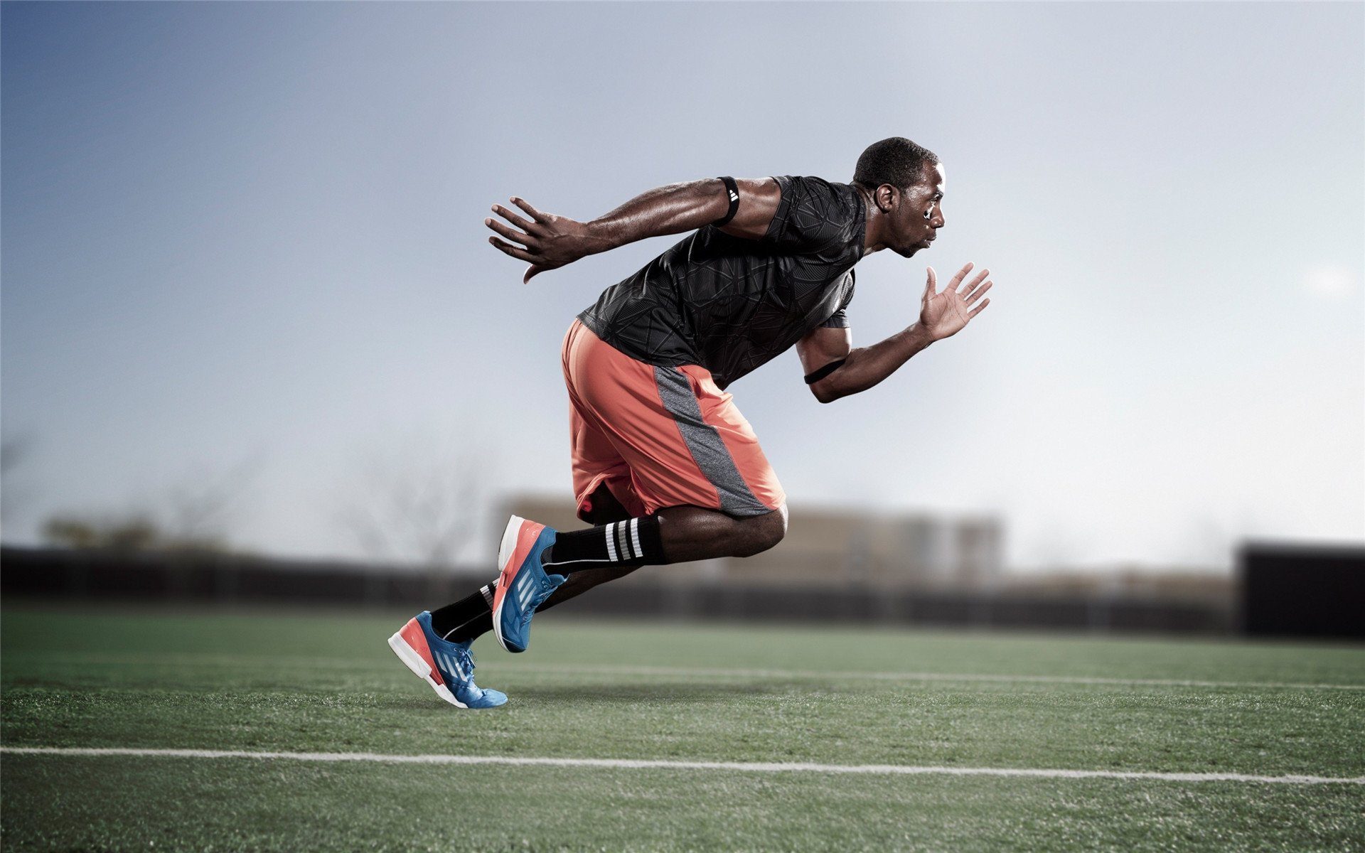 九游世界杯2026-新王当立，奥斯梅恩关键一击，沙特足球里程碑之夜碾压巴西